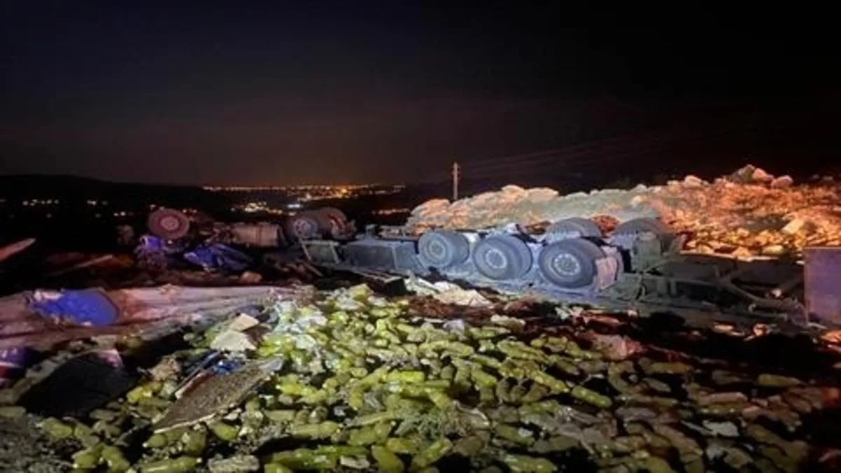 Mersin'de kaza yapan TIR'ın sürücüsü hayatını kaybetti