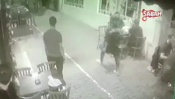 CHP’li Sezgin Tanrıkulu’nun oğlu ve yeğeninin bıçaklandığı kavga kamerada | Video