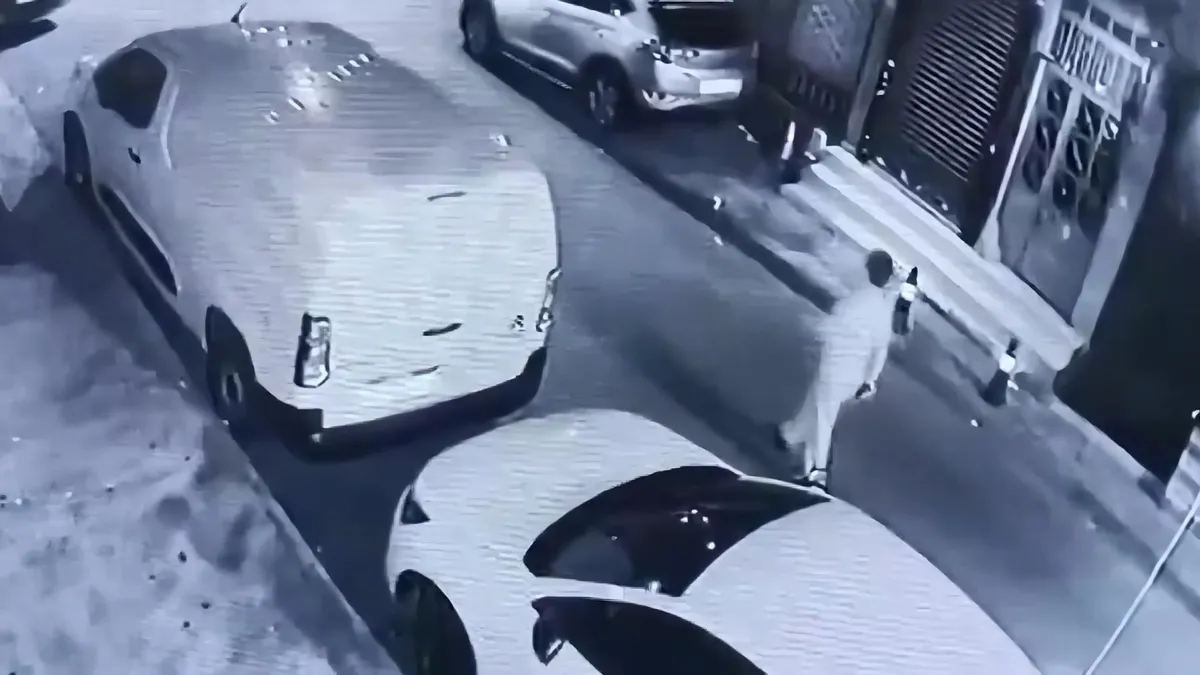 Beyoğlu'nda parkta bir vatandaşın cansız bedeni bulundu.