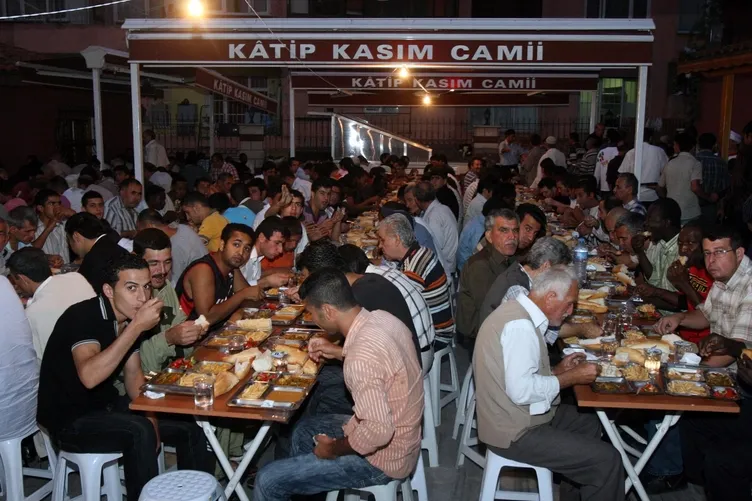 En kısa oruç tutacak olan il belli oldu! Diyanet il il imsakiyeyi yayımladı