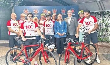 Kölnlü dostlar Anıtkabir yolcusu