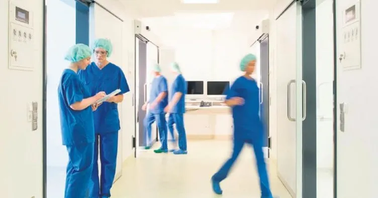 Almanya’da 80 bin hemşire açığı var