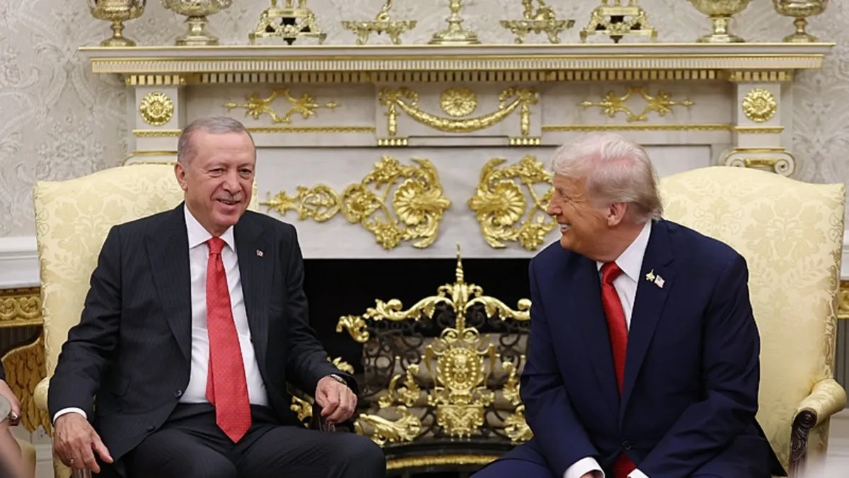 Trump’tan Başkan Erdoğan’a samimi karşılama! Tarihi zirvede dikkat çeken kareler