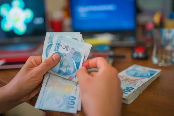 Emekli ve memur zamlarıyla birlikte değişti: 65 yaş aylığı, kıdem tazminatı, dul ve yetim aylıkları ne kadar oldu?