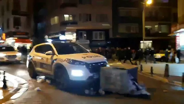 Son Dakika: Polis araçlarına böyle saldırdılar! İstanbul’da Boğaziçi Üniversitesi provokasyonunda 104 yeni gözaltı kararı!