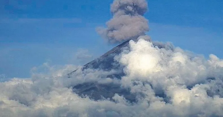 Şimdi de Popocatepetl faaliyete geçti