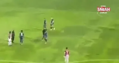 Sivasspor -Fiorentina maçında inanılmaz olay! Sahaya girip genç futbolcunun burnunu kırdı! O anlar kamerada | Video