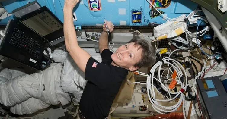 57 yaşındaki ABD’li kadın astronottan çifte rekor