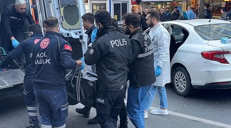 İstanbul’da ceset paniği: Arabanın arka koltuğundan ölü bulundu!