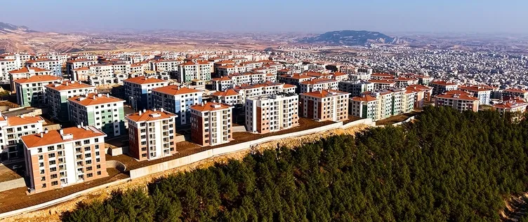 SON DAKİKA | Enkazın altında devlet değil onlar kaldı! Depremde devlet zamanla yarışırken onlar algı peşindeydi