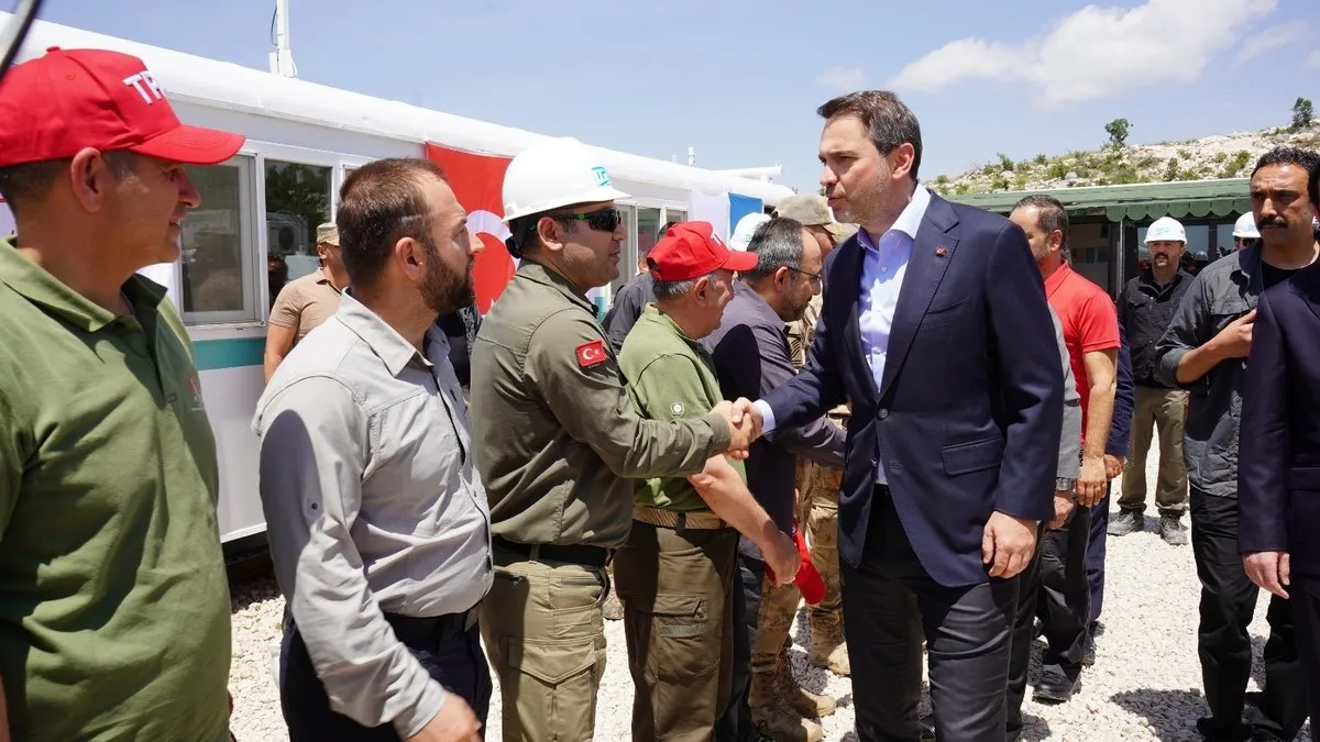 “10 bölgede sismik çalışmalar sürüyor”