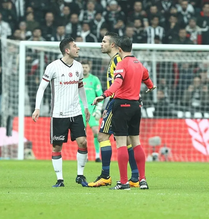 Van Persie’den flaş Beşiktaş açıklaması