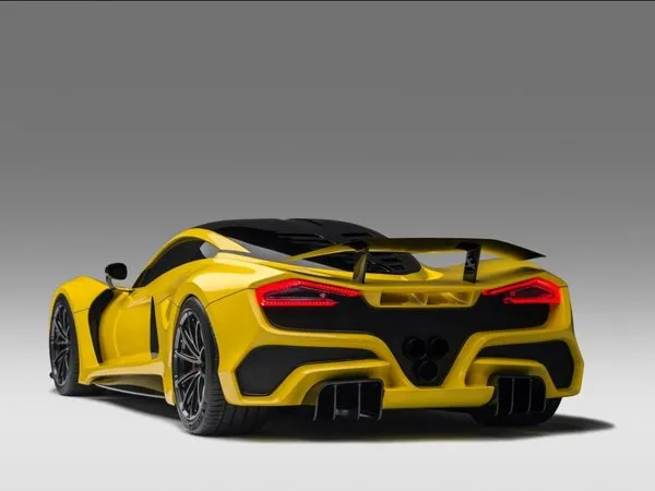 Dünya hız rekorunu kıran otomobil: Hennessey Venom F5