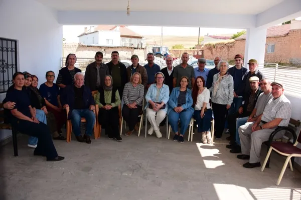 panli-koyunde-elif-eralp-sevinci-koyumuzden-basbakan-cikmasi-buyuk-gurur-1789989804993.jpg