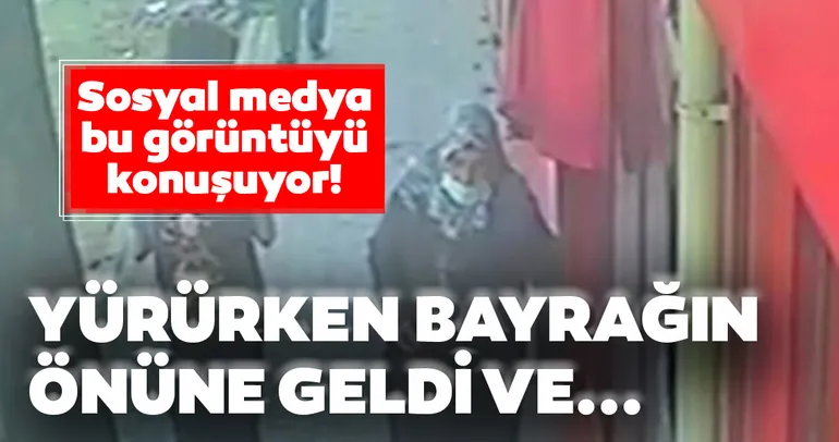 Bursa’da duygulandıran olay! Bayrağı gördü, 3 kere öpüp alnına koydu...