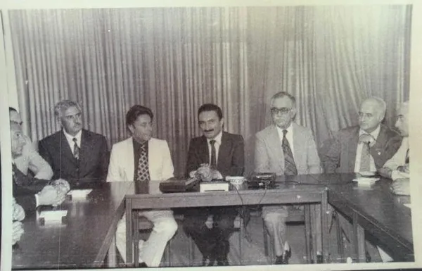 kibris-turk-halkinin-mucadele-cinarina-devlet-vedasi-tmtnin-kurucularindan-semsi-erkmanla-birlikte-bir-cag-kap-1786376653705.jpg