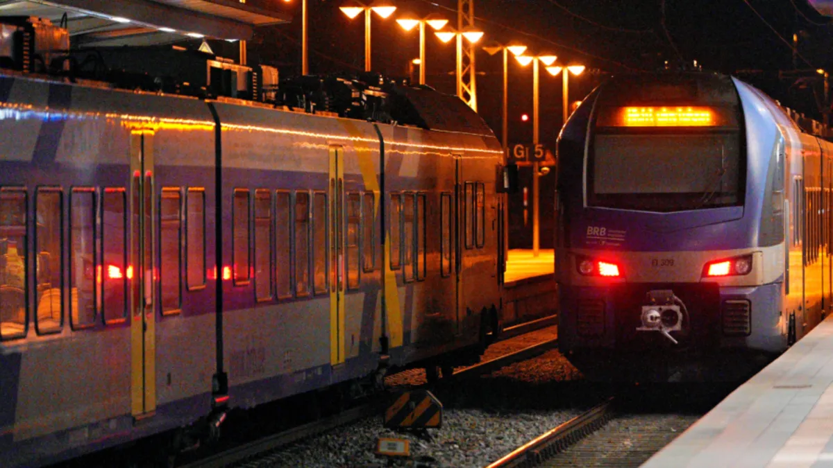 Almanya’da tren istasyonunda bıçaklı saldırı