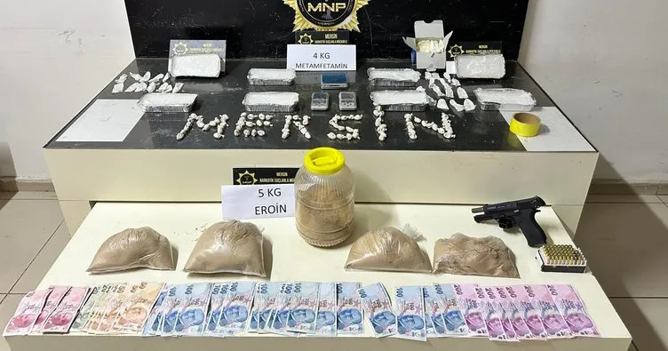 Paketler halinde 9 kilo uyuşturucu ile 4 uyuşturucu taciri gözaltına alındı