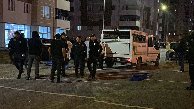 Eski kız arkadaşını öldüren cani tekrar hakim karşısında: Kafasında bekleyip ’Öl lan namussuz’ dedi…