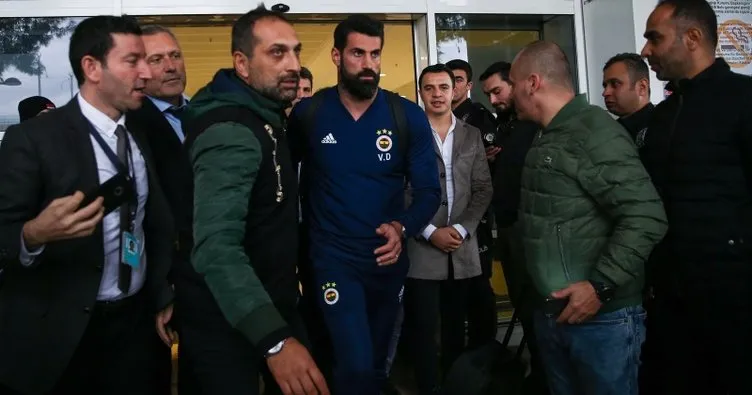 Fenerbahçe’ye marşlı karşılama