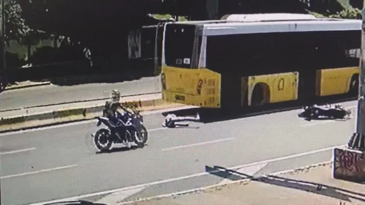 2 otobüsün arasına giren motosikletli metrelerce sürüklendi