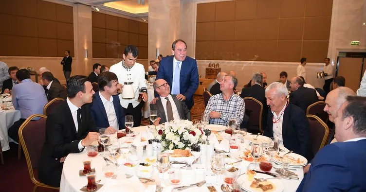 TFF Başkanı Demirören’den futbol ailesine iftar yemeği