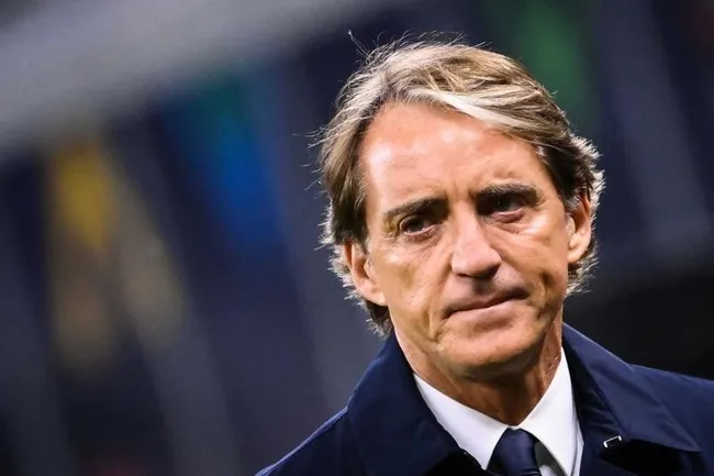 roberto-mancini-yillar-sonra-ada-yolcusu-1760875697026.jpeg