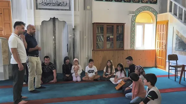 yaylalarda-egitim-hizmeti-ogrencilerin-bulundugu-noktalara-ulastiriliyor-1785330497072.jpg