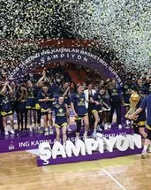 ING Kadınlar Basketbol Süper Ligi şampiyonu Fenerbahçe, kupasını aldı
