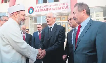 Ali Erbaş, Sivas’ta Ali Baba Cemevi’ni ziyaret etti