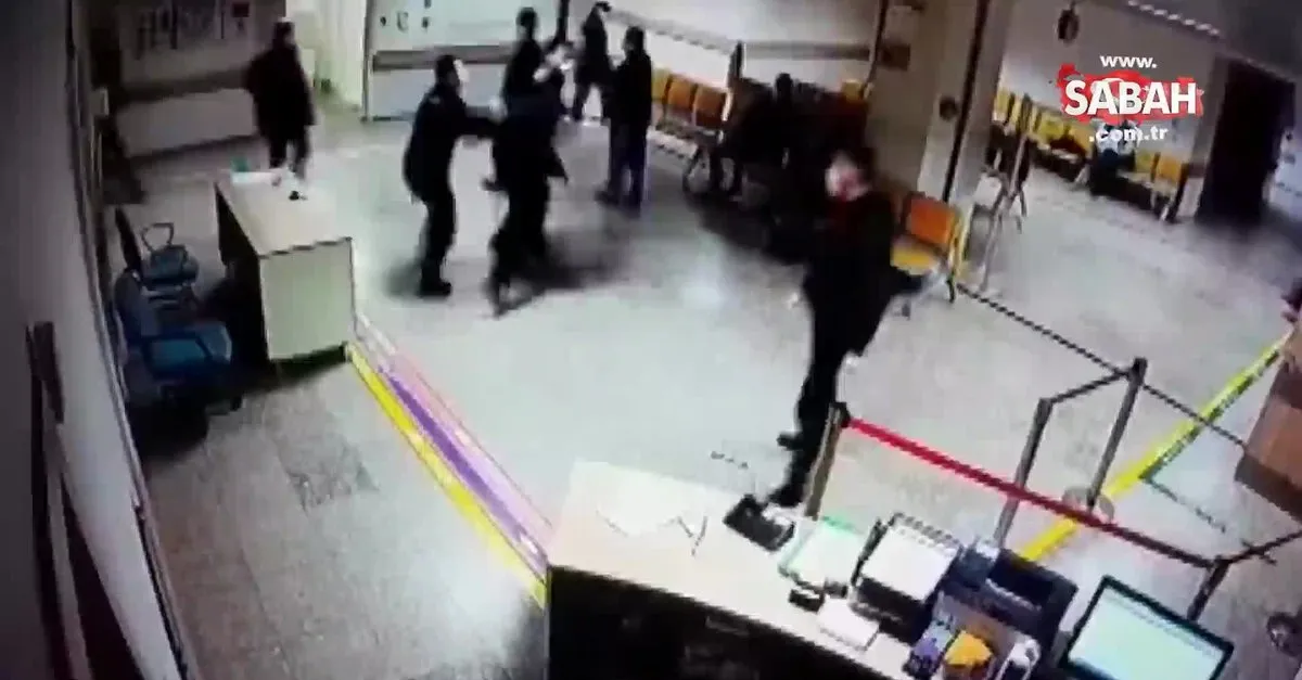 Samsun Da Doktora Bicakli Saldiri Girisimi Kamerada Video Videosunu Izle Son Dakika Haberleri