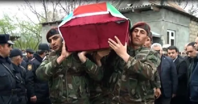 Azerbaycan’da 5 asker şehit oldu