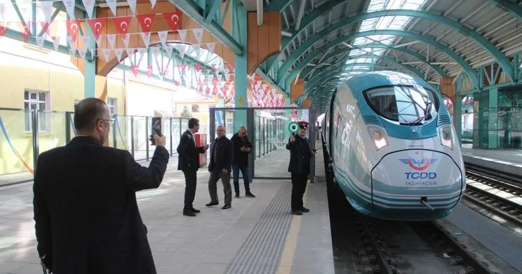 Malatya’yı Ankara-İstanbul’a bağlayacak Sivas Bölgesel Treni seferleri başladı