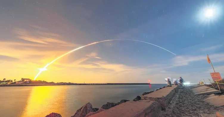 Ay’a dönüş yolculuğu başladı