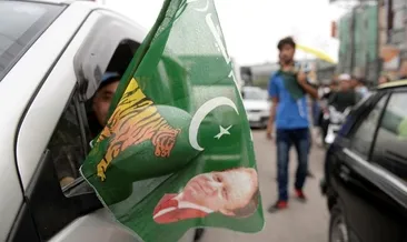 Navaz Şerif bayrağı kardeşine devrediyor