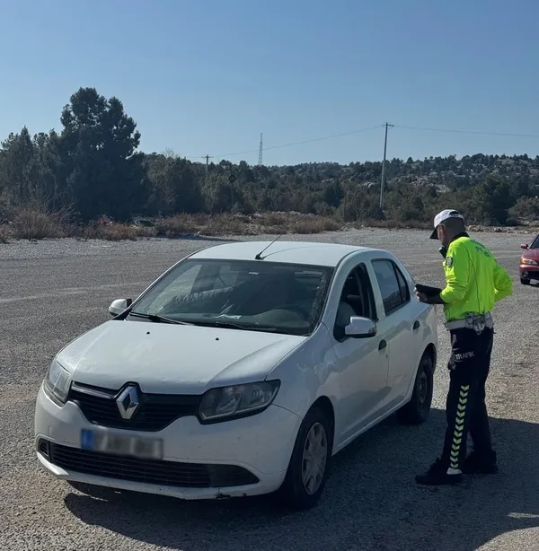 antalyada-20-bin-367-arac-ve-surucusune-ceza-1742830603252.jpg