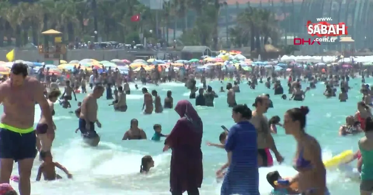 Izmir Ilica Plaji Nda Cok Konusulacak Sok Goruntuler Video Videosunu Izle Son Dakika Haberleri