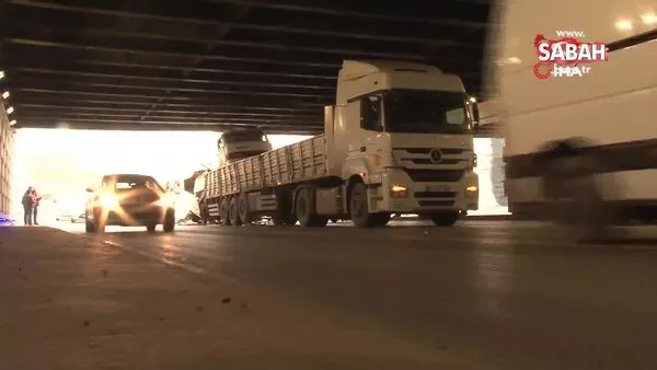 İzmir’de kamyon alt geçide sıkıştı; trafik akışı aksadı | Video