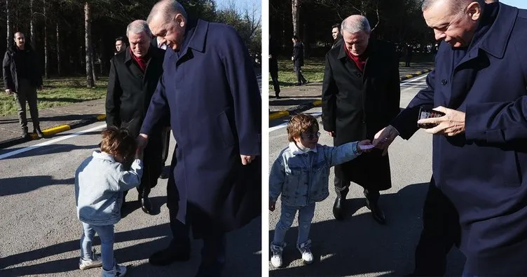 Başkan Erdoğan’dan elini öpen minik Zayn Sofuoğlu’na harçlık