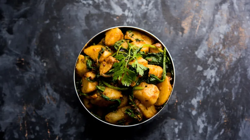 Tek kaşıkla bağımlılık yapan Aloo Palak tarifi! Patates ve ıspanağın müthiş uyumu...