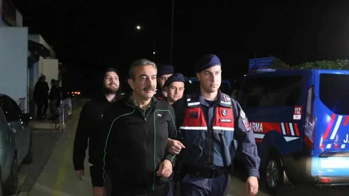 Çukurova Belediyesi'ne yolsuzluk operasyonu: 44 kişi hakkında tutuklama talebi