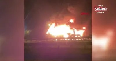 Seyir halindeki yolcu otobüsü alev alev yandı o anlar kamerada | Video