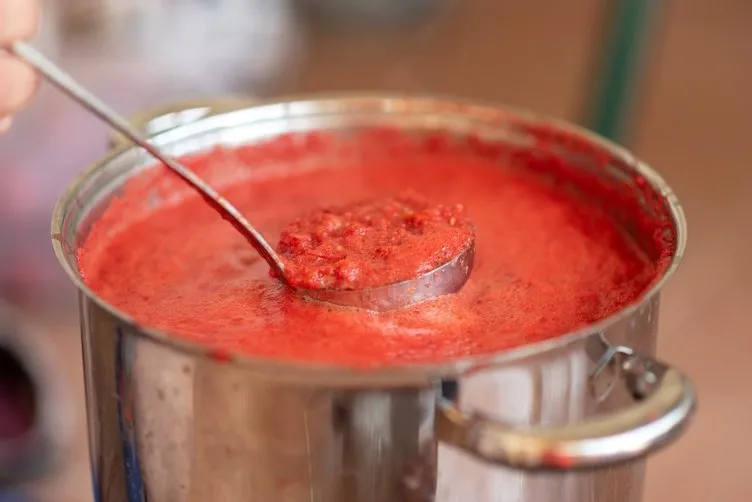 Kışlık domates sosu ve turşu hazırlarken dikkat edilecek noktalar!