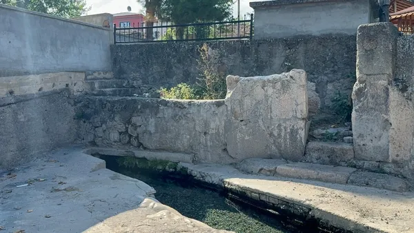 amasyada-roma-kaplicasi-suyu-hep-26-derece-1725351880531.jpg