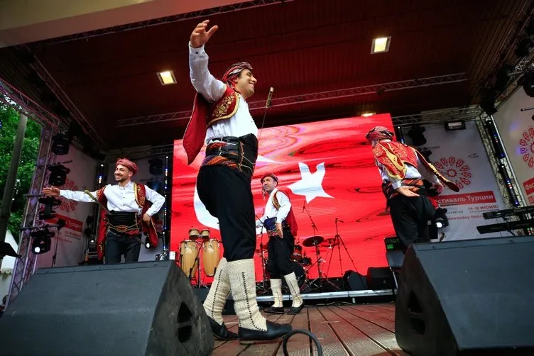 Rusya’da Türkiye Festivali’ne yoğun ilgi