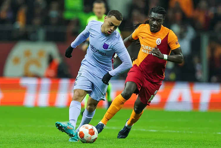 Barcelona’da ayrılık depremi! Xavi Hernandez biletlerini kesti tam 9 dünya yıldızı satış listesinde…