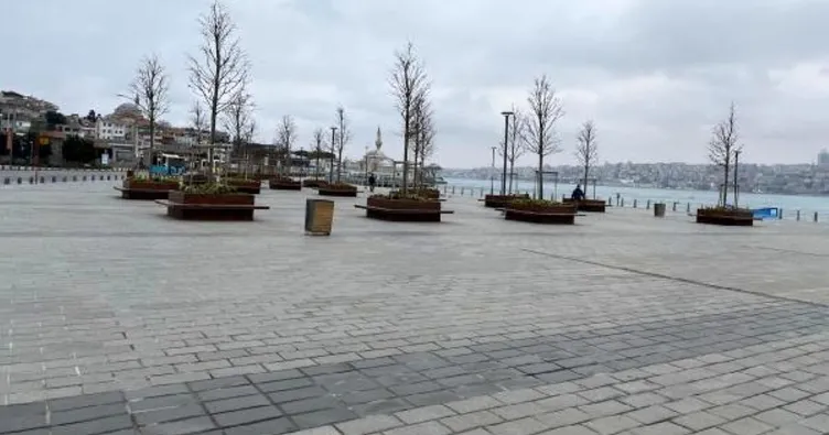 Üsküdar Meydanı’nda sessizlik sürüyor