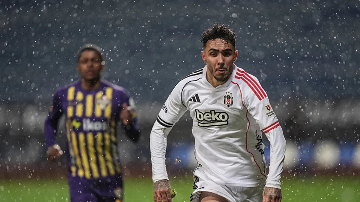 Beşiktaş’a Emirhan Topçu’dan kötü haber! Beşiktaş’a Emirhan Topçu’dan kötü haber!