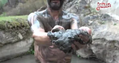 Çamurda güzellik banyosu | Video