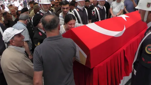 Düğün için yola çıkan aile